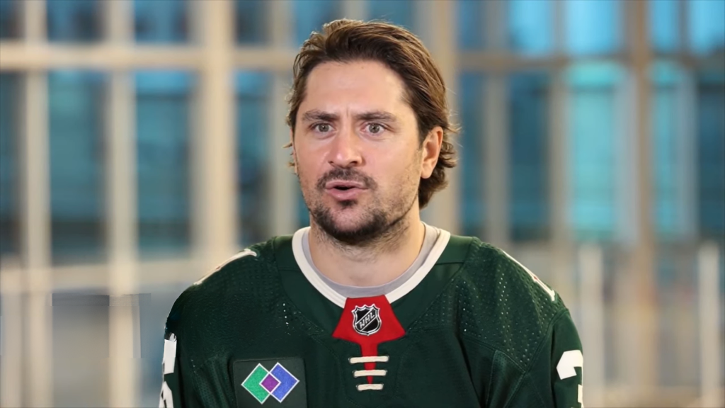 Mats Zuccarello bidro sterkt da Minnesota Wild vant etter dramatisk forlengning mot Detroit Red Wings.